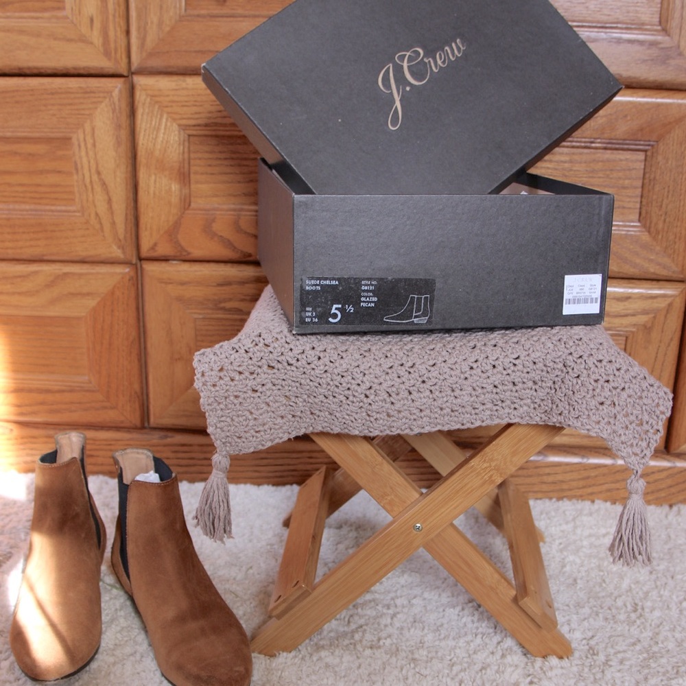 GUC J.Crew Brown Suede Chelsea Ankle Boots in women’s 5.5 with original box